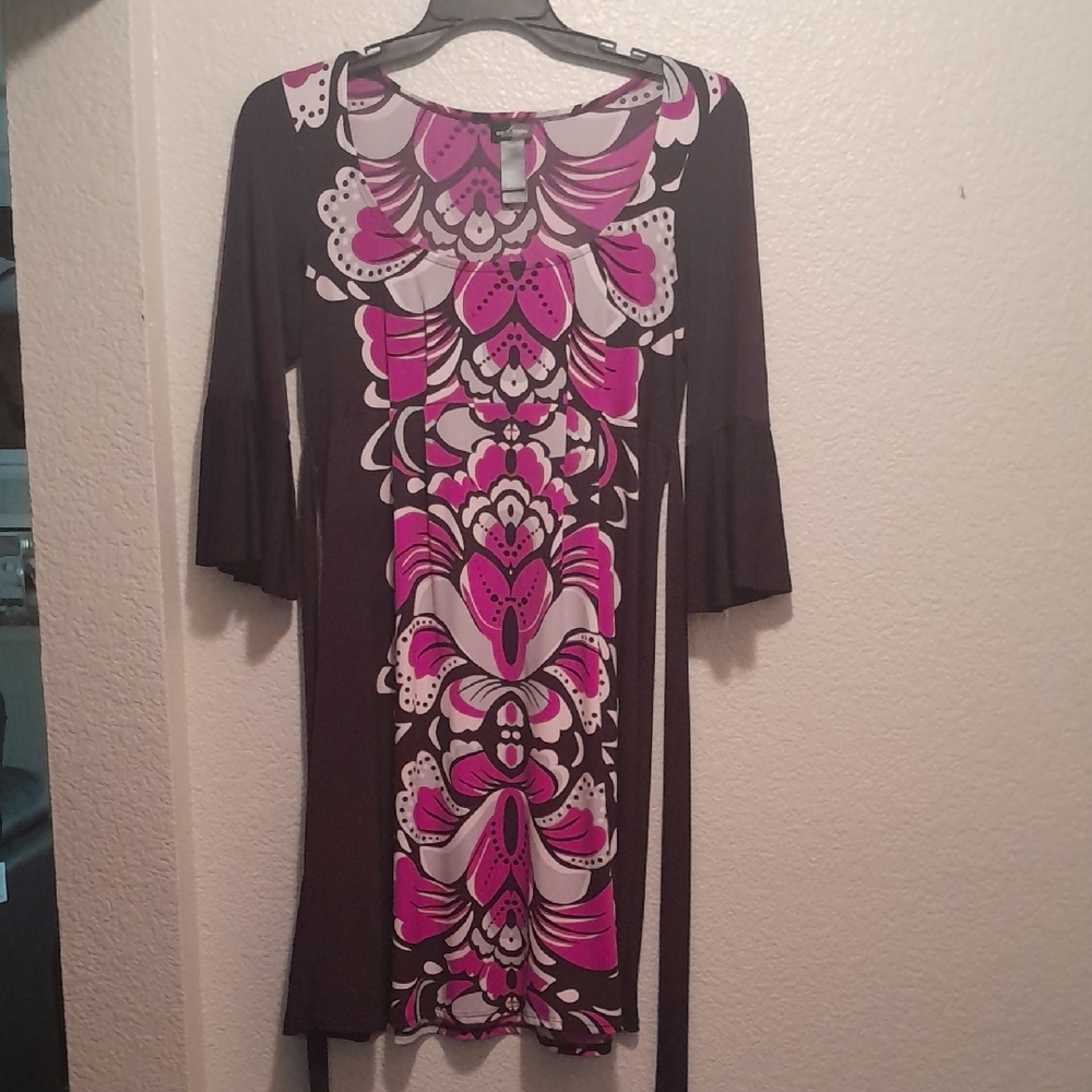 Bisou Bisou Brown and Pink Sheath Dress with Bell Sleeves